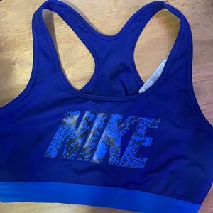 Large Nike sports bra